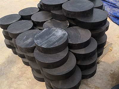 鹤山市板式橡胶支座由若干层橡胶片与薄钢板经加压硫化